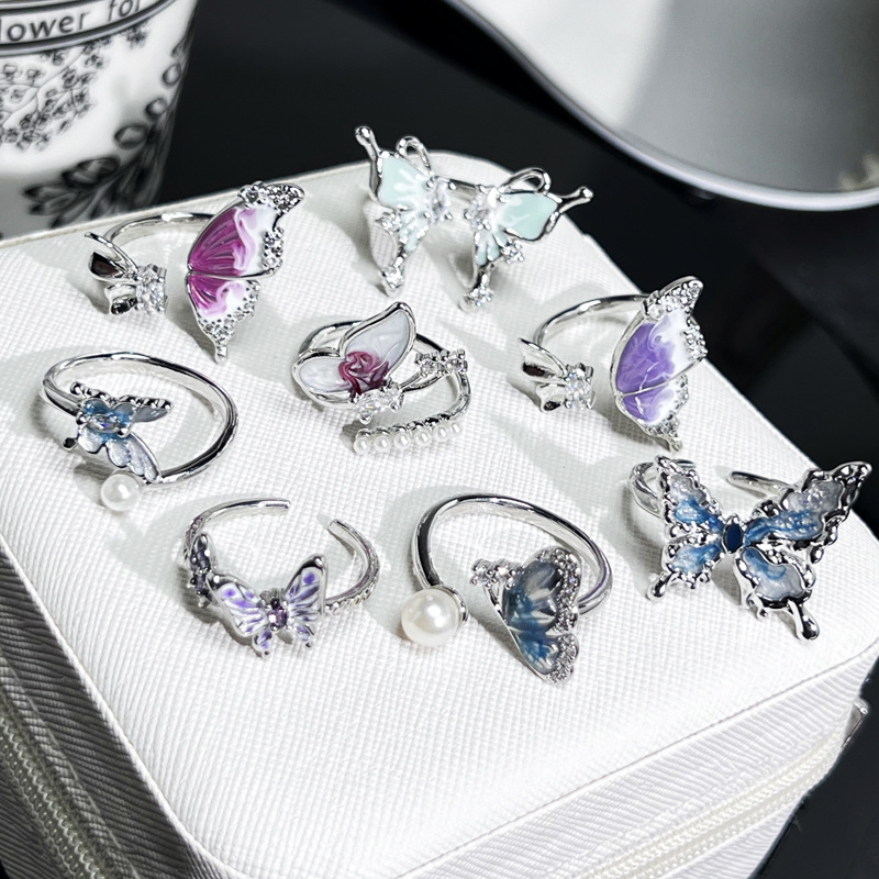 Enamel gradient butterfly ring for women, 2025 new style, fashionable and individual, cold style, niche design, index finger ring Specification drawing