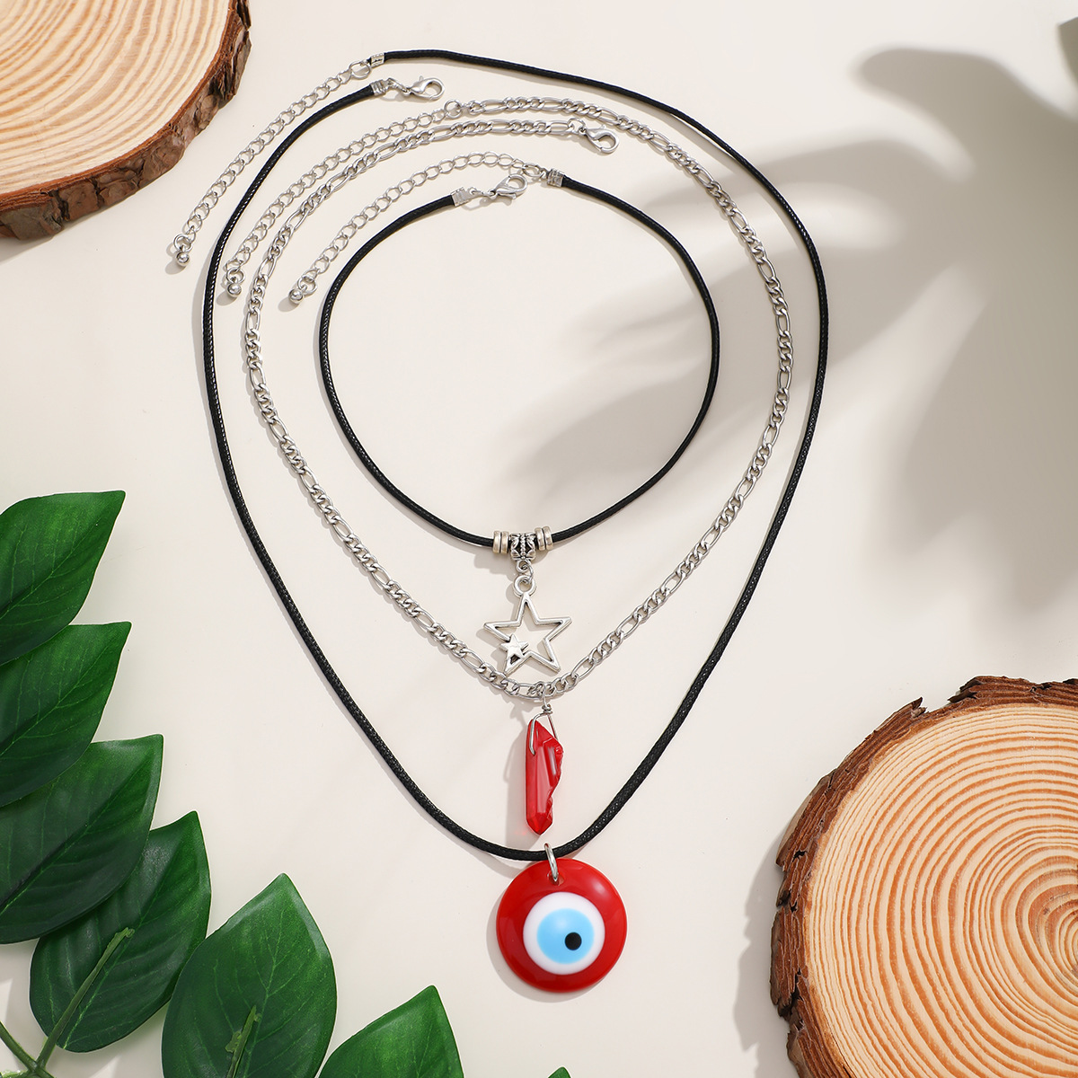 European and American cross-border Turkish devil blue eye retro beaded necklace stone necklace wax thread pull-out necklace Application Scenario
