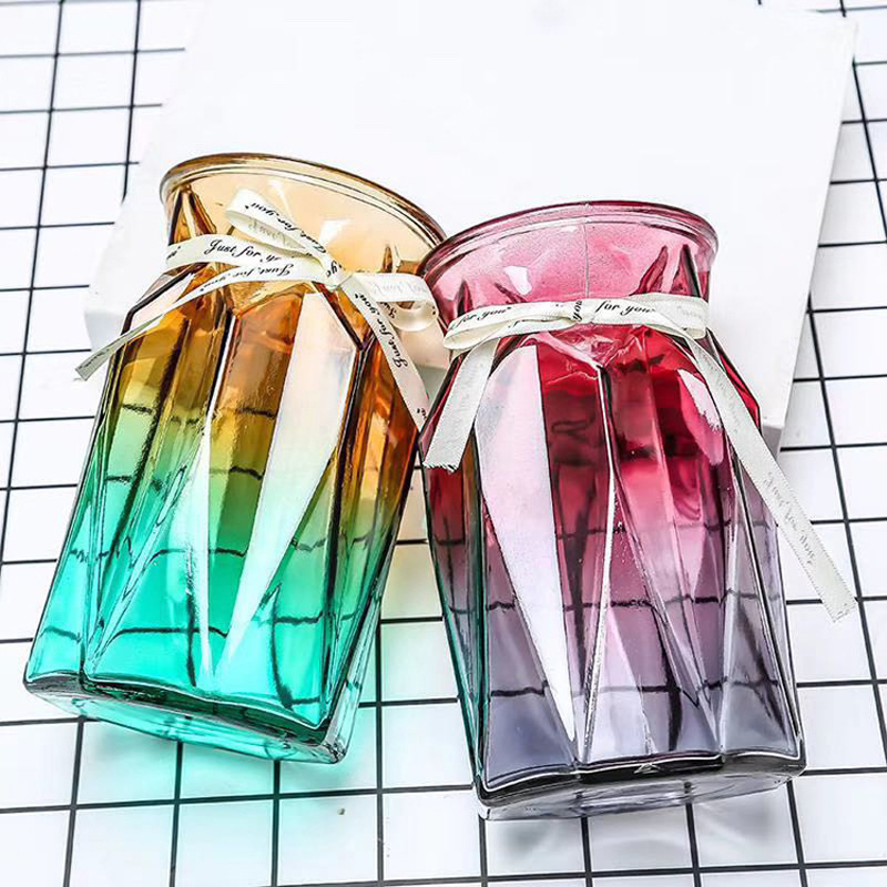 Colorful origami vases, new glass vases, simple dried flower decorations, flower arrangement pieces details Picture