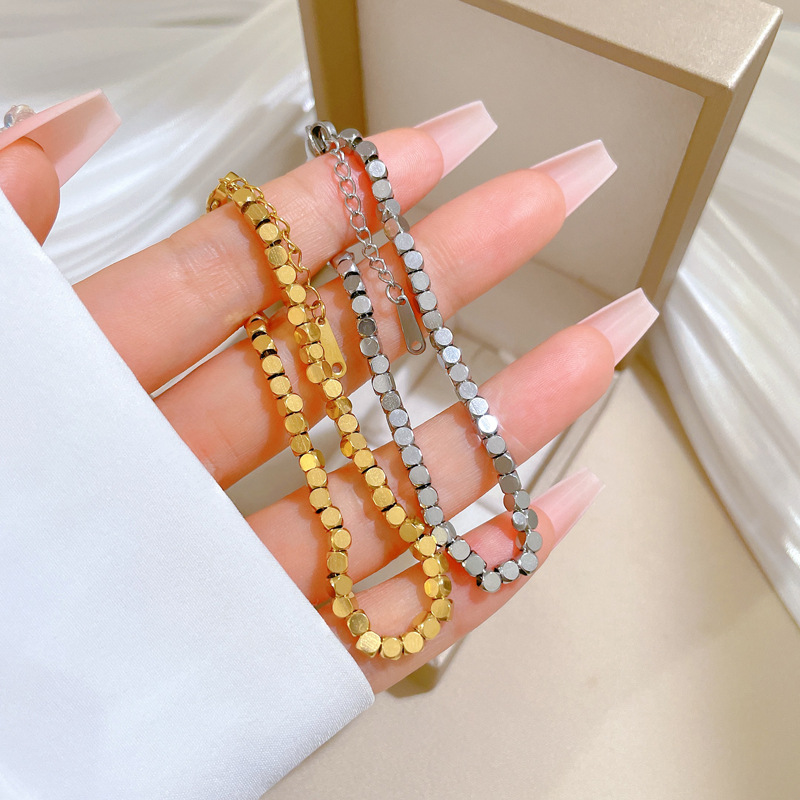 【 All-titanium Steel 】 Dongdaemun, minimalist and cold style box chain bracelet, female Internet celebrity, retro best friend Specification drawing