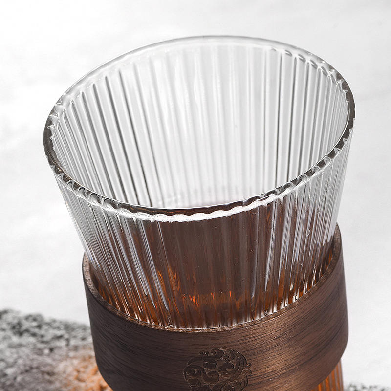 Vertical striped glass cups, household heat-resistant drinking cups, InS-style tea brewing cups, office tea cups, transparent striped wine glasses details Picture