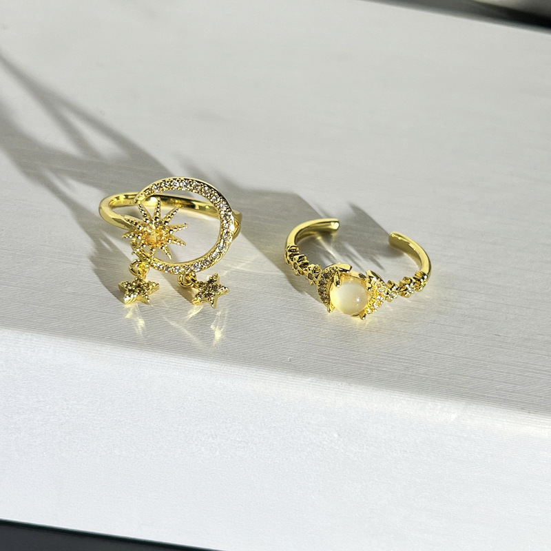 The 2024 new collection features a Chinese-style star and moon tassel open ring. It's a sophisticated and cold style for women, fashionable and versatile, and a trend for best friend rings Specification drawing