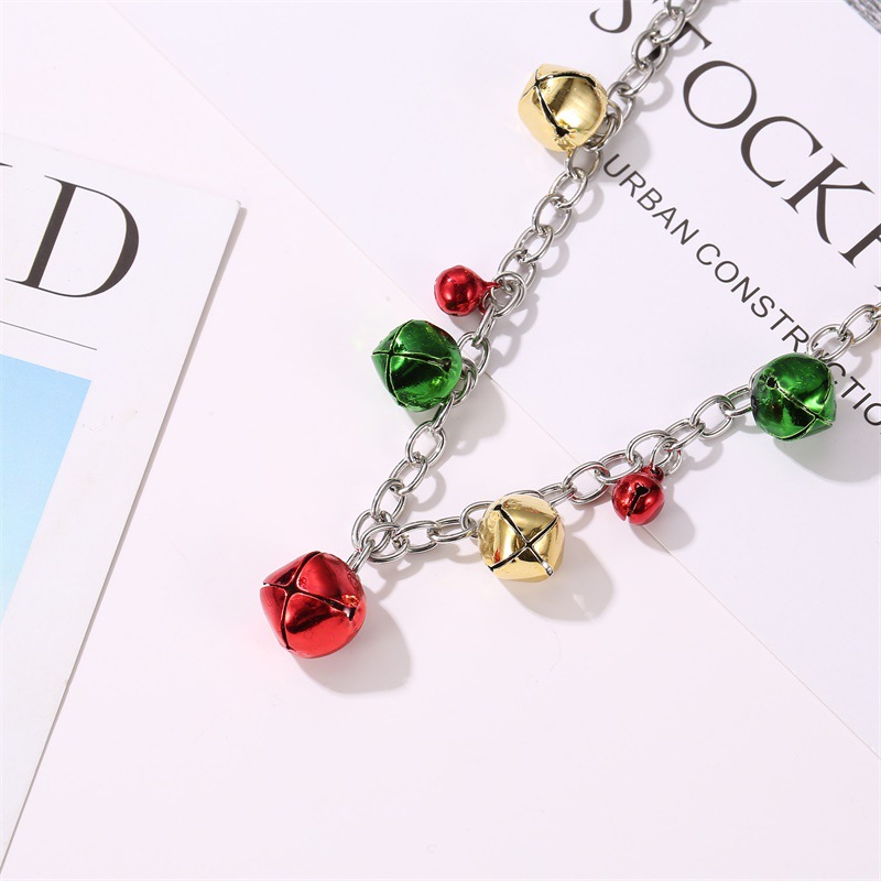 New cross-border Christmas necklace set, jewelry, colorful bell bracelet, earrings, Christmas accessories for women from Europe and America Application Scenario