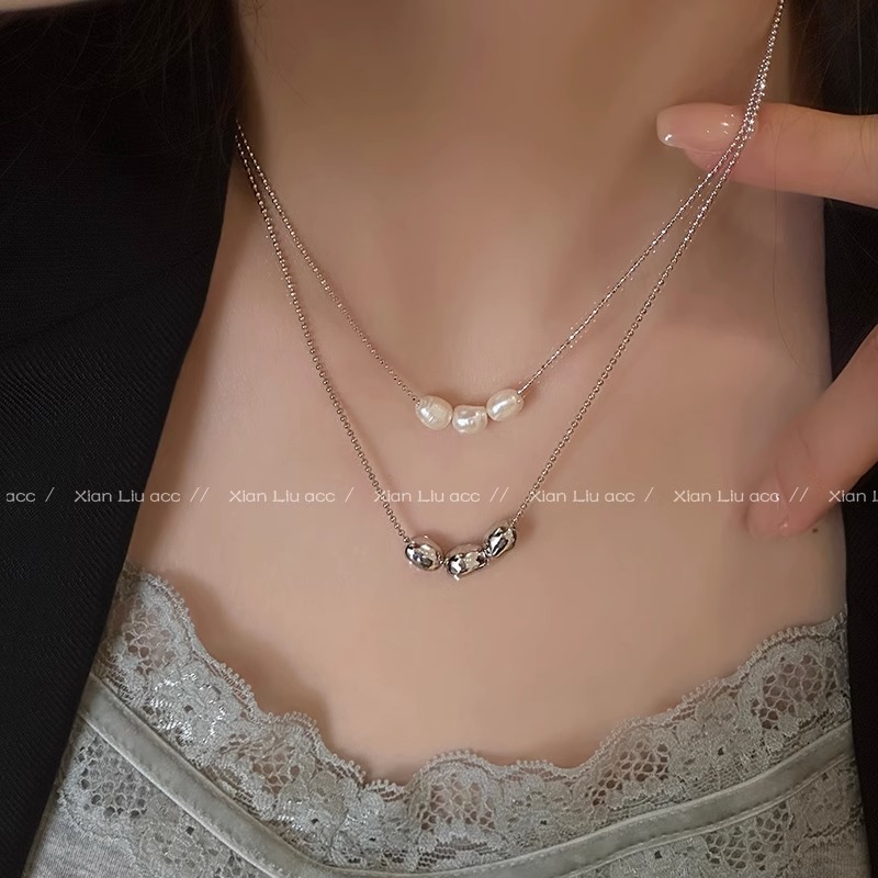 A fresh water pearl double-layered necklace for women, a new 2023 style, simple and elegant collarbone chain, light luxury and niche accessory full figure
