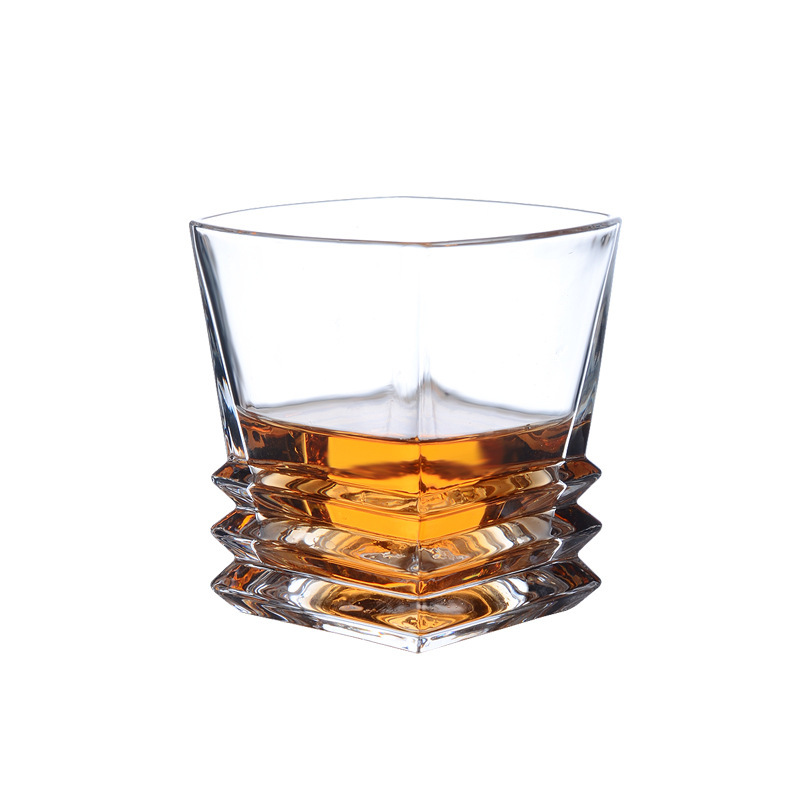 Whisky wine glasses, pagoda, high-end Nordic glass wine glasses, KTV beer glasses, spirits wine glasses, Amazon Item Picture
