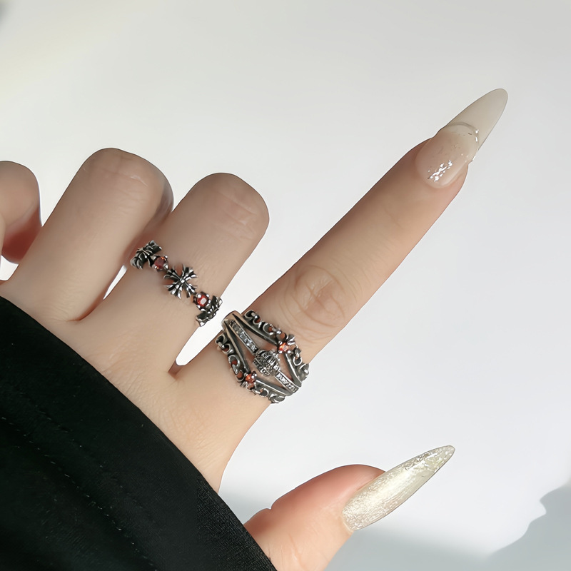 European and American retro aged iris flower personalized open ring, androgynous punk simple crown couple ring, cool and trendy full figure