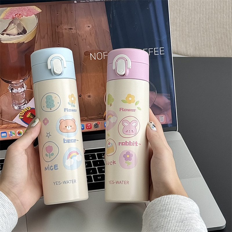 Cute cartoon mini portable cup, small-capacity mixed card bouncing direct drinking children's insulated cup, small gift wholesale details Picture