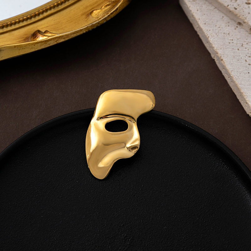 New retro European and American masks, brooches, unique and simple facial pins, niche and versatile, high-end suit accessories details Picture