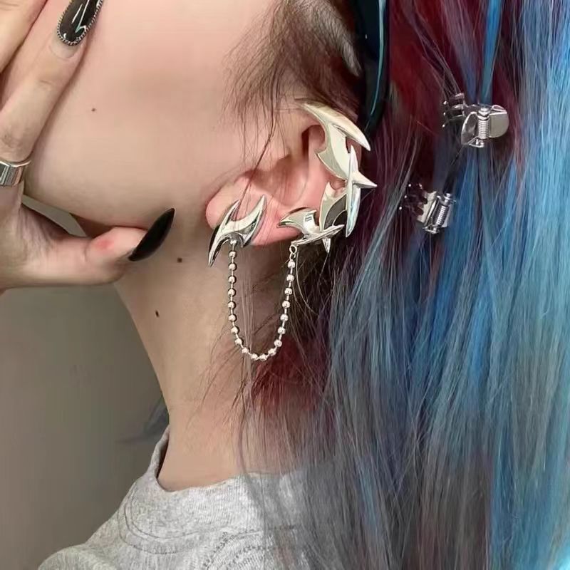 Punk darts, tassels, ear hooks, ear clips, one-piece ear bone clips, earrings, women's stud earrings, Y2K trendy earrings and earrings details Picture