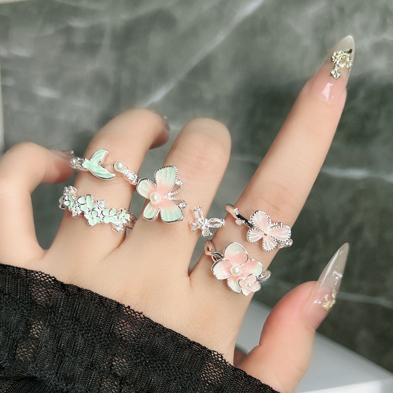 Sweet girl style, unique Korean gradient butterfly flower fashion bestseller ring, women's trendy Instagram cool style summer accessory details Picture