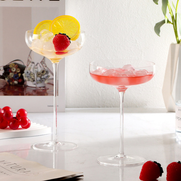 Ultra-thin crystal glass cocktail glasses, bar margherita glasses, shallow saucer high-footed sweet wine glasses, martini glasses Specification drawing