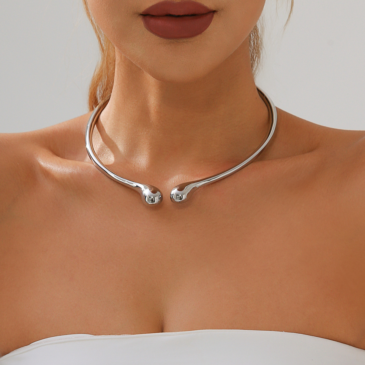European and American cross-border accessories fashion sense water drop opening spring collar simple smooth alloy Necklace set Specification drawing