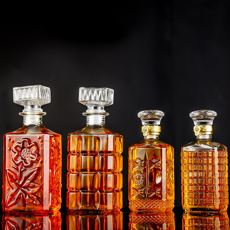 Wholesale glass wine sets, including red wine bottles, whisky bottles, storage bottles, and simple carved red wine bottles Application Scenario