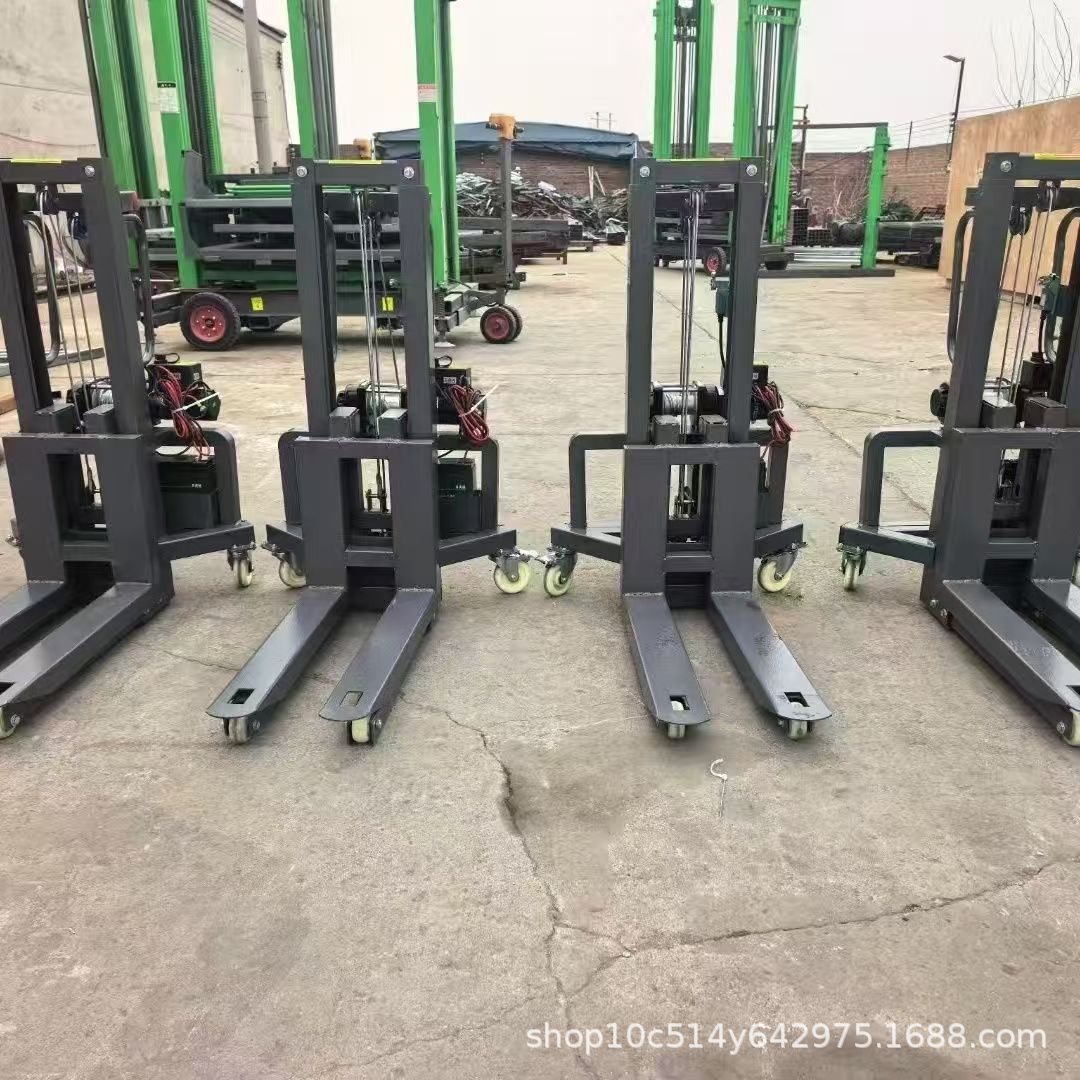 Mini electric forklift for material handling, a must-have for loading and unloading, portable electric forklift with easy lifting and lowering Application Scenario