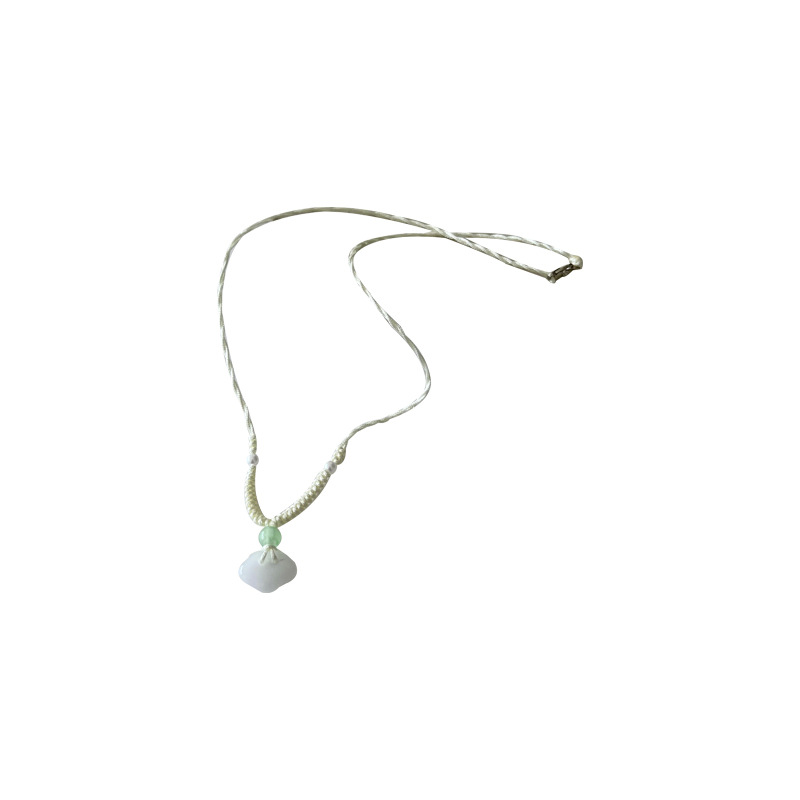 New Chinese-style Xiangyun woven necklace, a niche design for women, retro peace lock pendant, collarbone chain, fashionable and versatile neck chain Item Picture