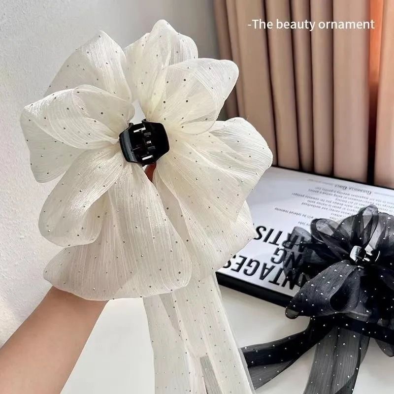 Elegant and stylish ribbon-shaped bow hair clip, new women's mesh fabric starry sky, back head clipper hair clip, headwear clip Application Scenario