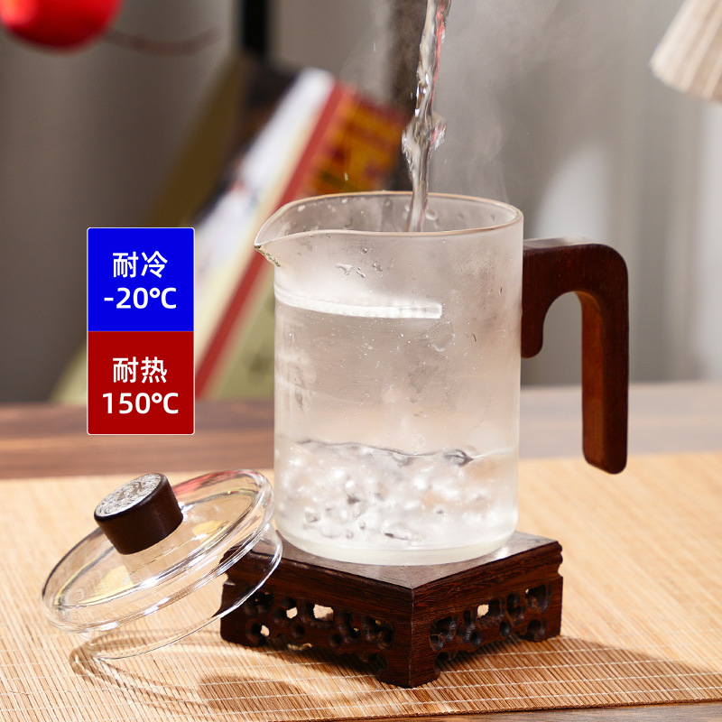 Wholesale high-temperature resistant crescent-shaped glass fair cup, large-capacity tea strainer integrated with filter, tea-making cup, and tea dispenser Specification drawing