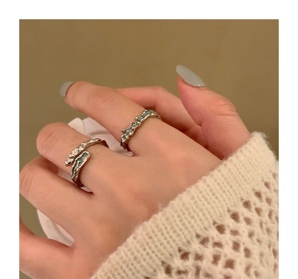 A high-end mint color irregular texture open ring, a light luxury and niche design for women, a fashionable and individual couple ring details Picture