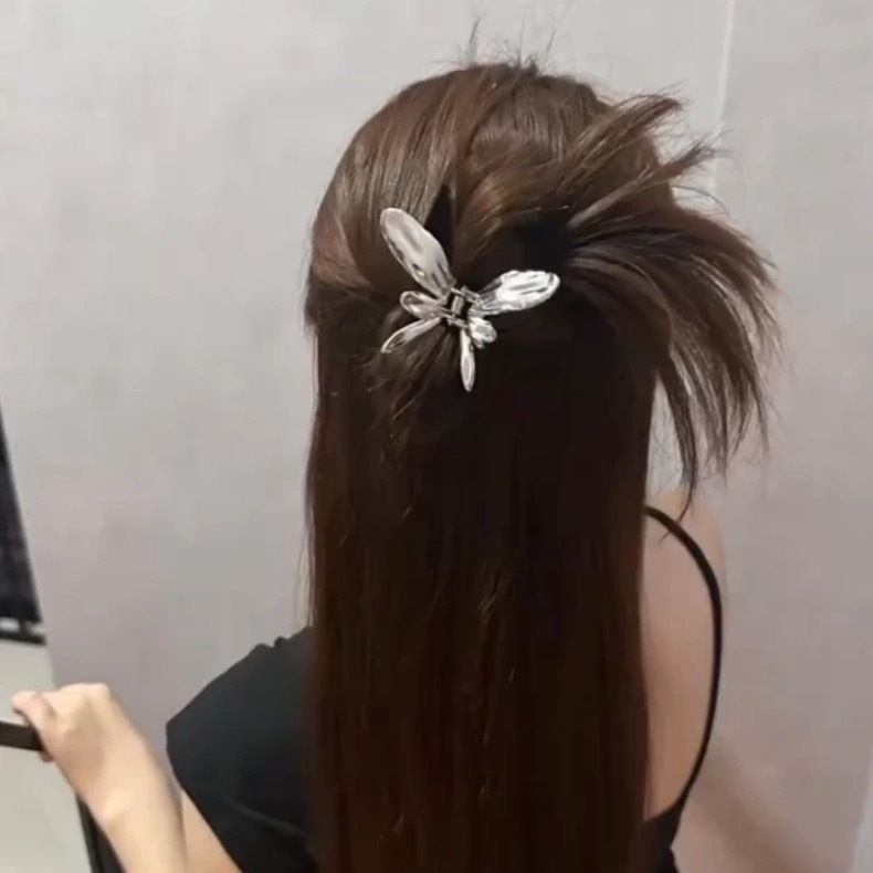 Cold and cool style girl liquid metal butterfly hair clip, small updo shark clip, silver bow grab clip, high-end feel details Picture