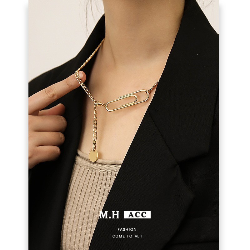 Paperclip necklace accessories for women, with a light luxury, niche and high-end feel, collarbone chain, cold style and individual neck chain wholesale details Picture