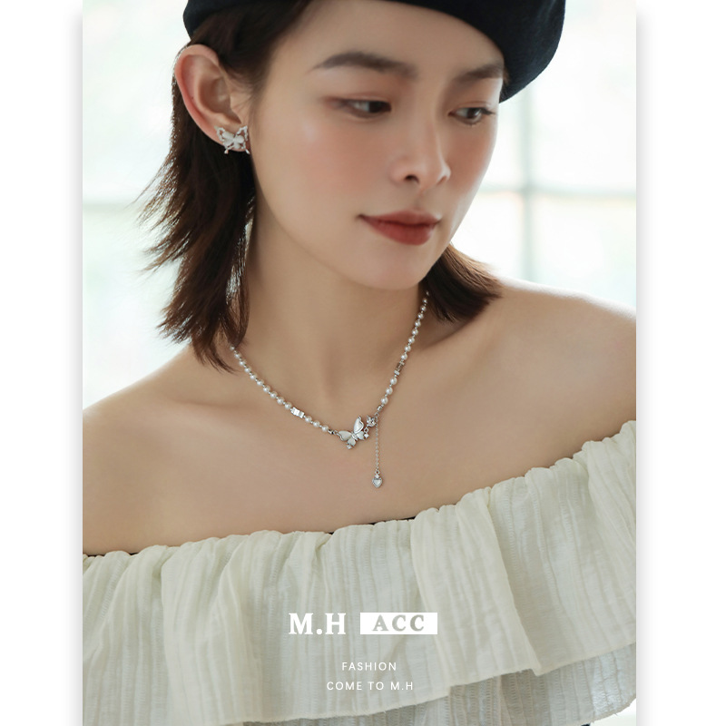 Korean minimalist pearl shell butterfly necklace for women, light luxury and high-end style collarbone chain, niche design, versatile necklace details Picture