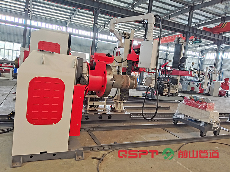 Cantilever pipe welding machine, with multiple welding passes in one clamping, stable performance and efficient production undefined