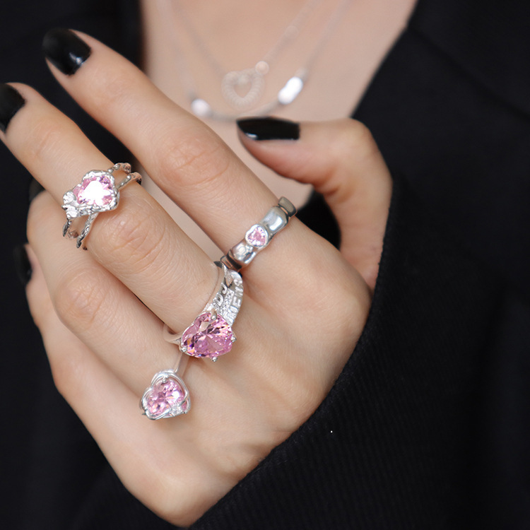 Irregular-shaped superimposed cherry blossom pink sweet and cool gemstone heart diamond, irregular-shaped zircon open ring, Instagram girl full figure