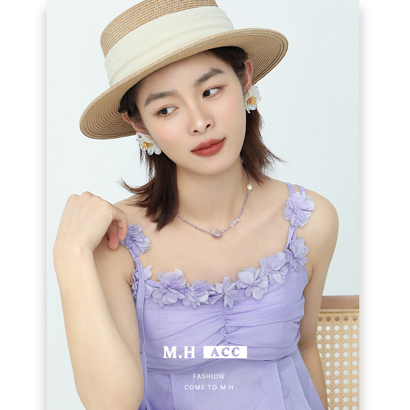 Amethyst zircon beaded necklace for women, a new fashion, niche and versatile collarbone necklace with a vacation and travel style in 2025 details Picture