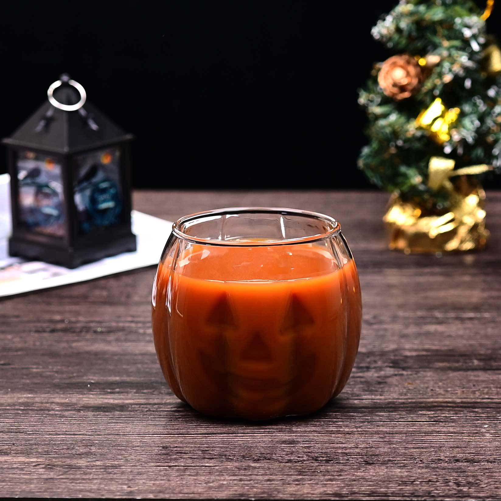 Halloween pumpkin cup, high borosilicate single-layer glass cup with handle, colorful striped garden Fun hand juice coffee cup Application Scenario