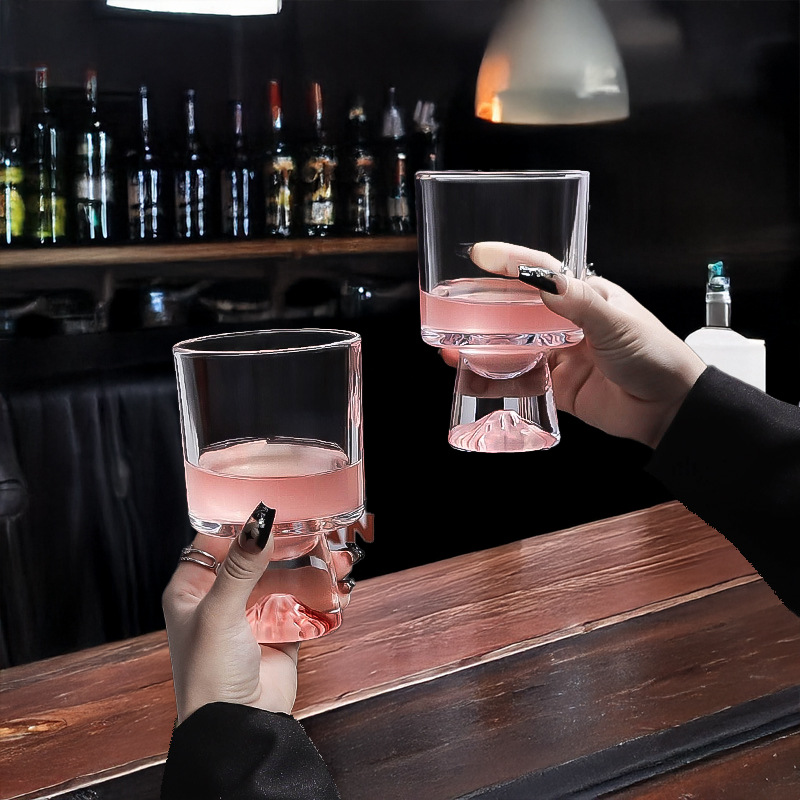 Pink limited edition mountain glass cup, high-end, niche, slightly tipsy cup, highball cup, wine glass, dessert coffee cup, beverage cup full figure