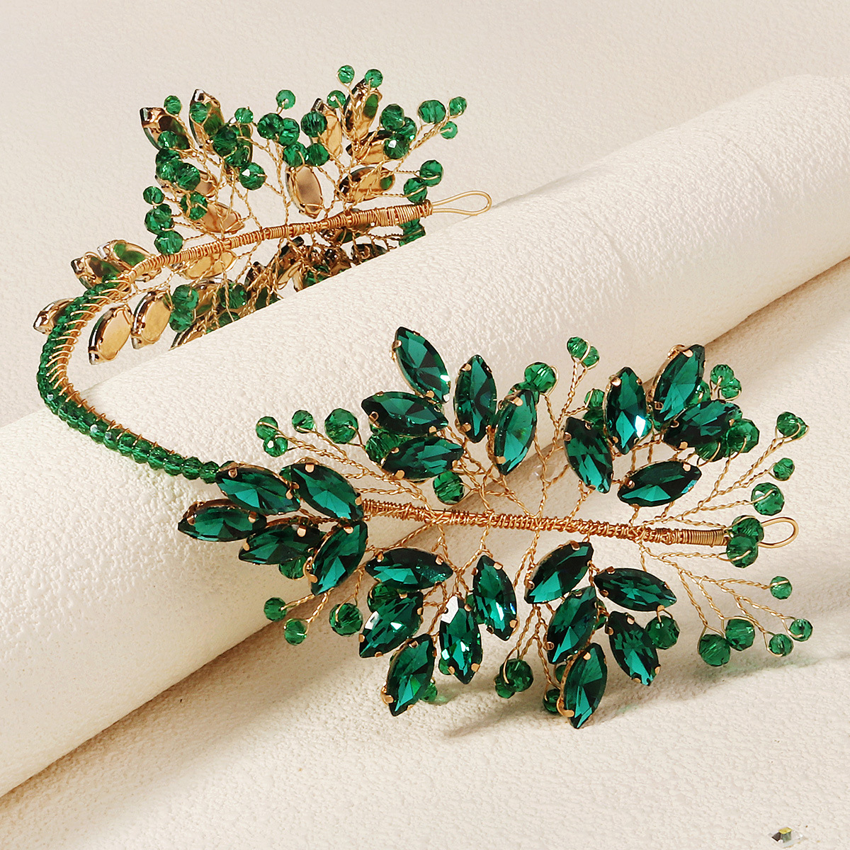 New cross-border trade crystal hair band, exotic style, super fairy-like handcrafted headwear, high-end and versatile water diamond bride headband Specification drawing