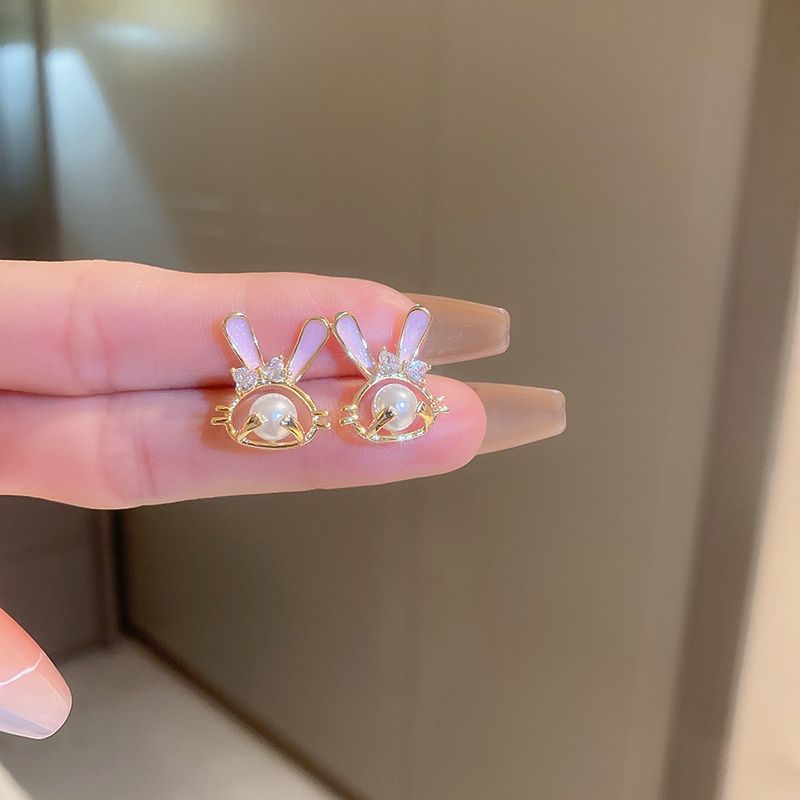 The 2025 new 925 silver needle diamond-encrusted pearl rabbit stud earrings are fashionable and stylish for women, with a versatile design sense full figure