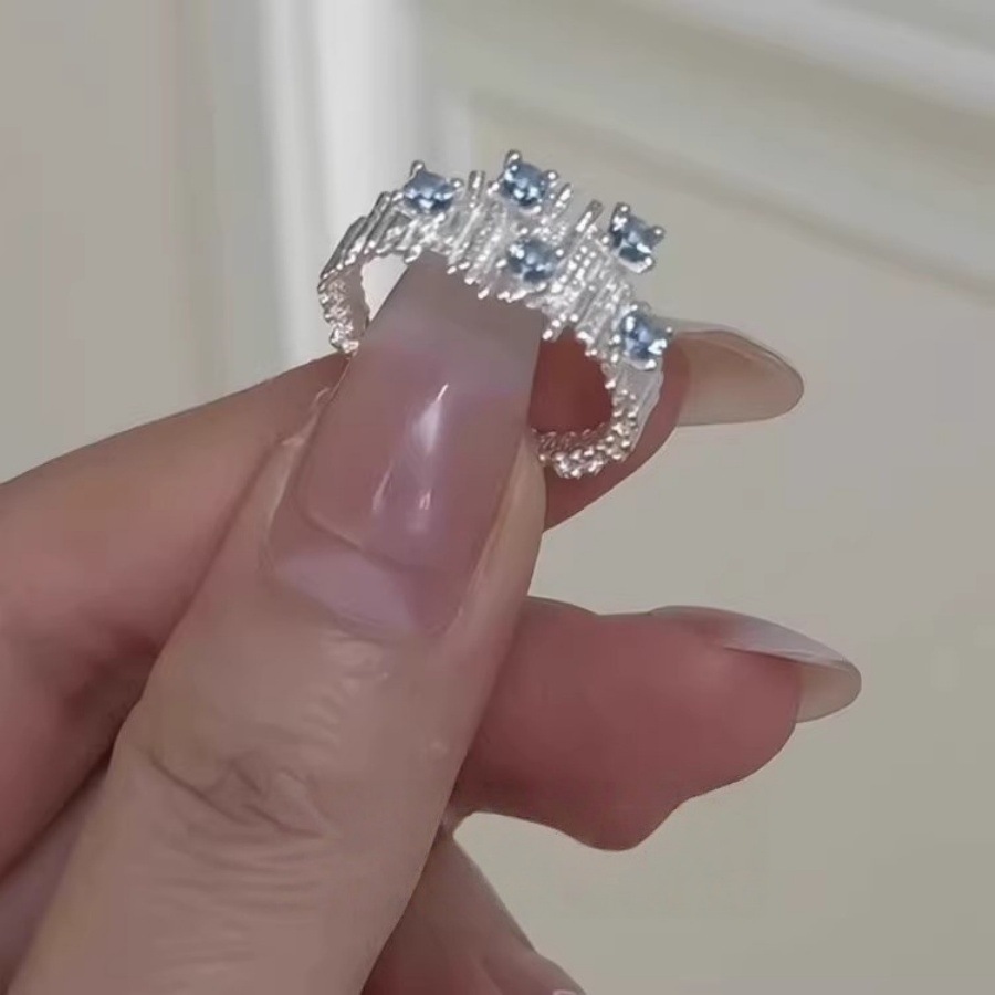 Silver Sea Blue Star Sea blue zircon ring, a high-end and niche index finger ring for women, elegant and light luxury, versatile open ring trend Specification drawing