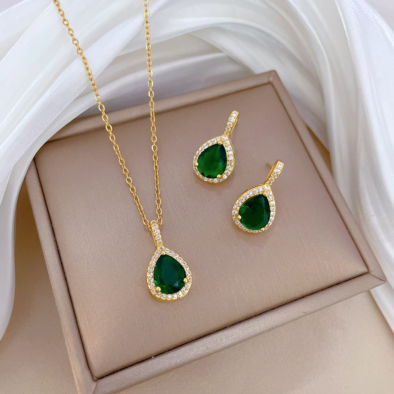 【 Titanium Steel 】 Waterdrop Green Zircon Micro-inlaid Necklace and Earring set, a light luxury and individual style earring and necklace combination full figure