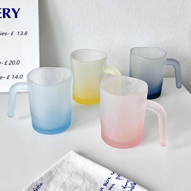 Ins-style lip-rim glass cup with vertical stripes, home frosted gradient color milk cup, high appearance level water cup for women full figure