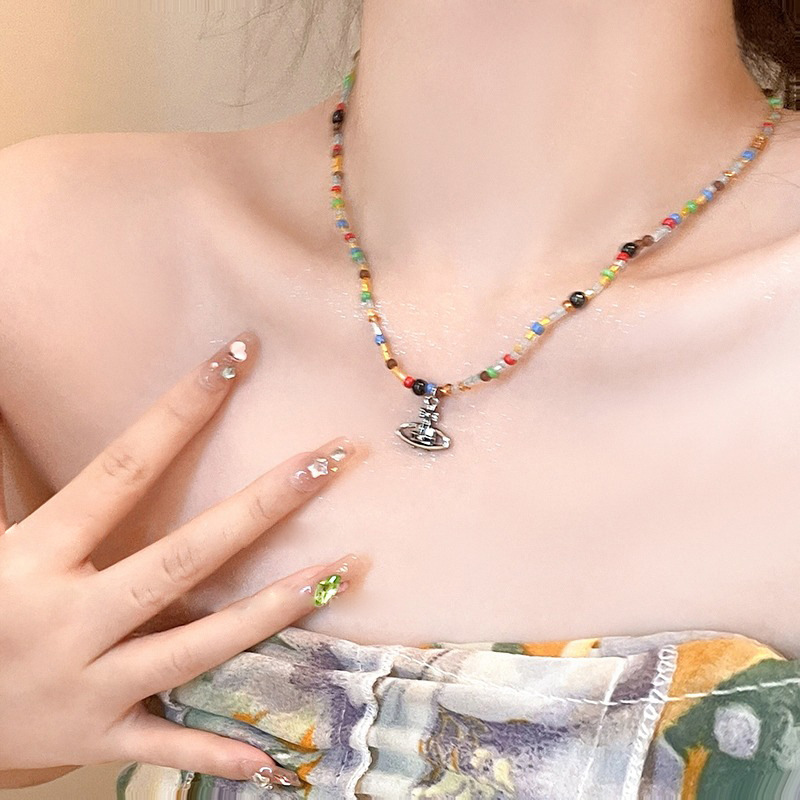 Homemade handmade colorful beaded necklace for women, summer design sense, niche collarbone chain, simple and versatile neck chain full figure