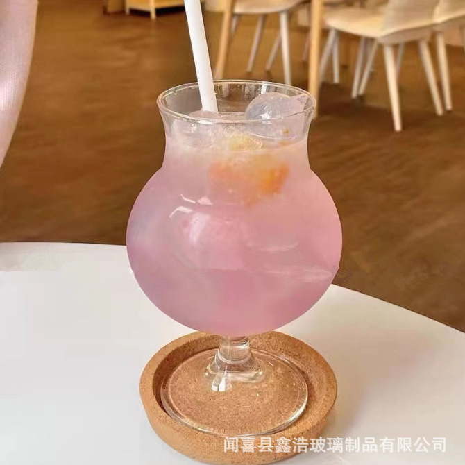 Spherical glass juice cups, sparkling water cups, ice cream drink cups, milk tea cups and cocktail cups of the same style as those on Korean ins Application Scenario