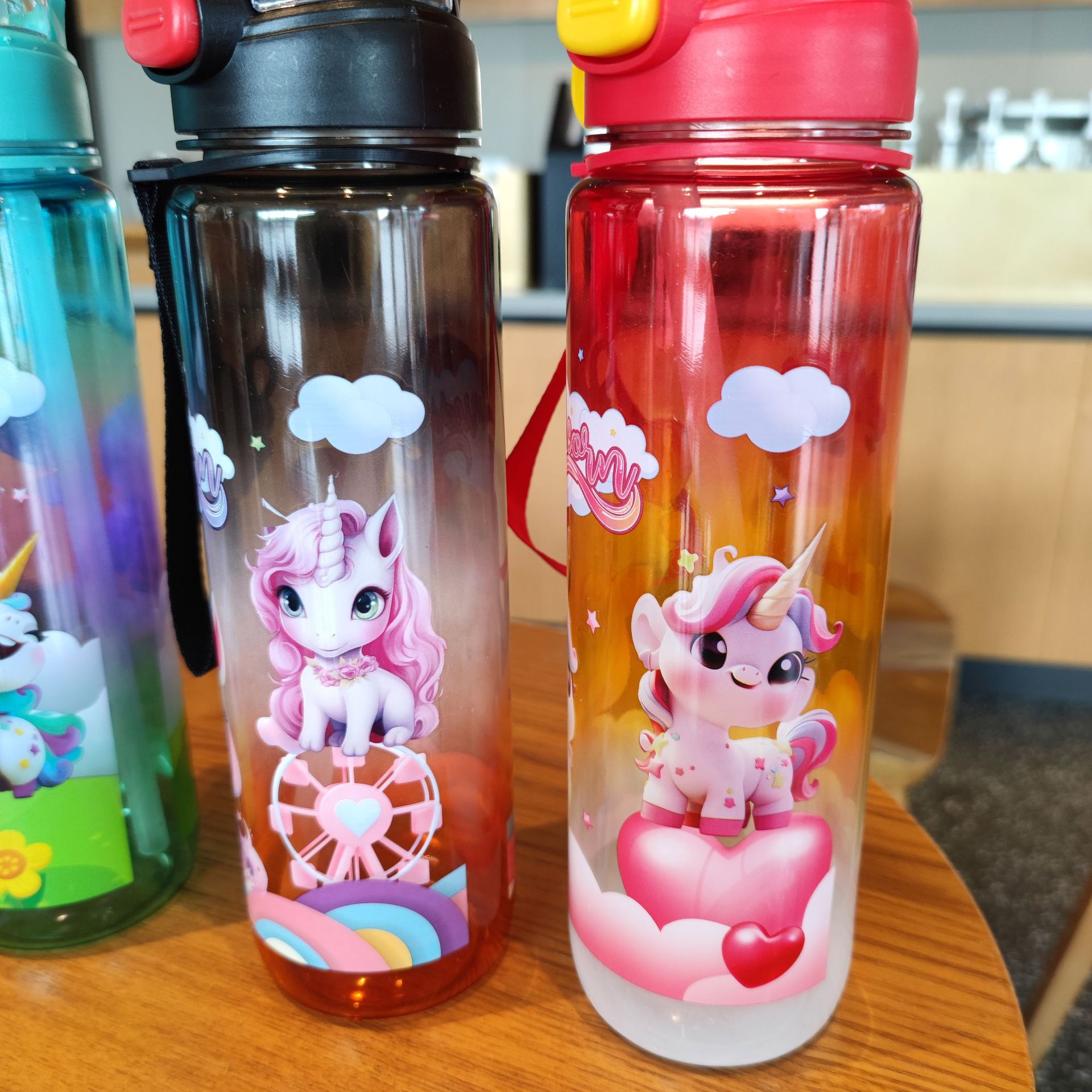 High appearance level unicorn pattern double-spout water cup, straw plastic cup, space cup, outdoor fitness sports water bottle Specification drawing