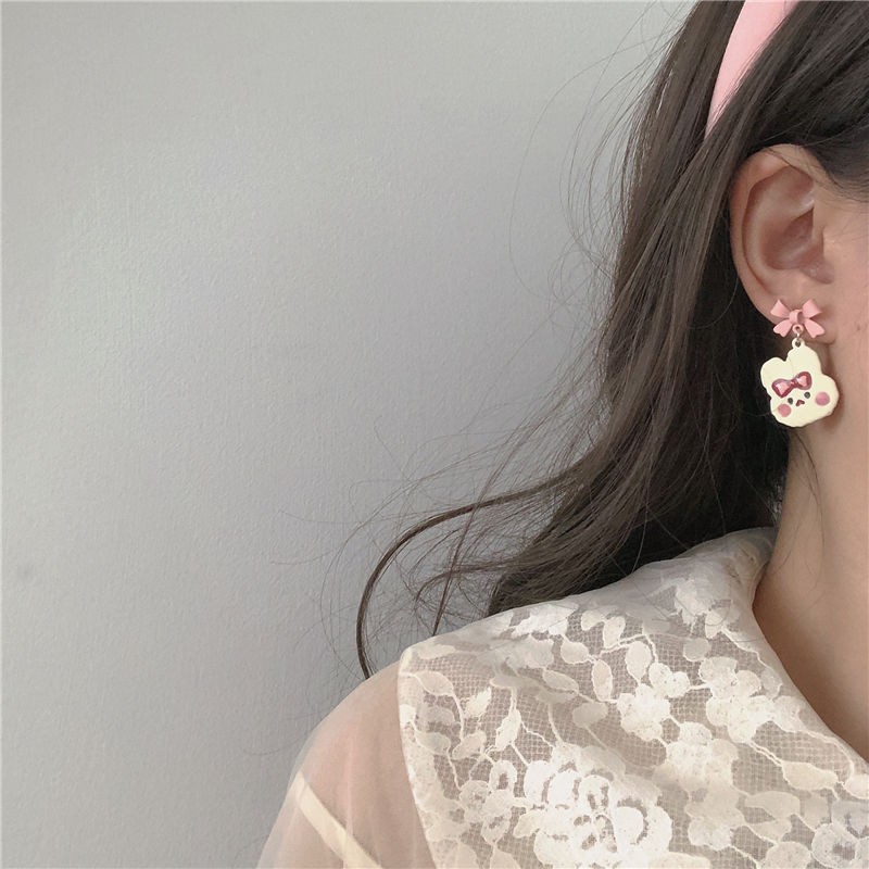 Super sweet ~ Sweet and cute rabbit stud earrings in the Japanese and Korean style, versatile and feminine, with a unique design and simple style details Picture