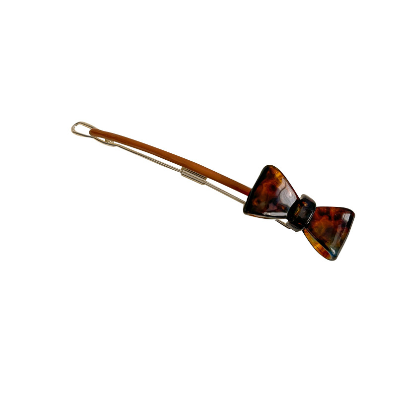 A beautiful and high-end hairpin, a cute one-line hair clip at the back of a woman's head, 2024 new style clip headwear Item Picture