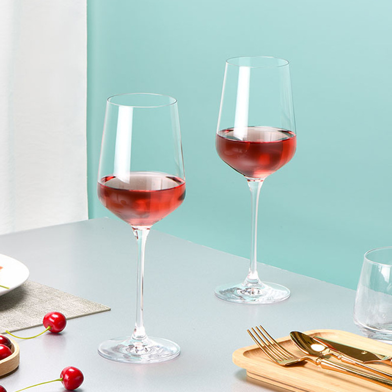 Wholesale of household light luxury high-end red wine glass sets, commercial crystal glass highball glasses, and high-end wine glasses Application Scenario