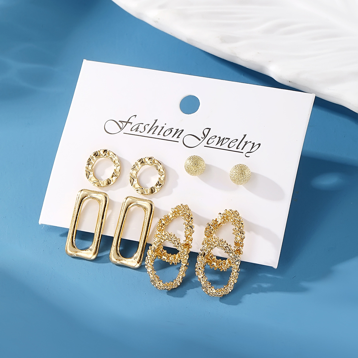 European and American cross-border geometric shape metal women's earring set, 4-piece set, round stud earrings, high-end earrings wholesale Application Scenario