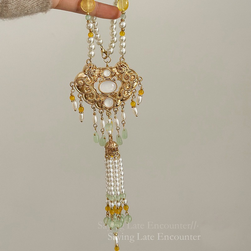 New Chinese-style peace lock, "Fu" character pearl tassel necklace, retro Chinese trend style collarbone chain, Hanfu-style neckpiece Specification drawing