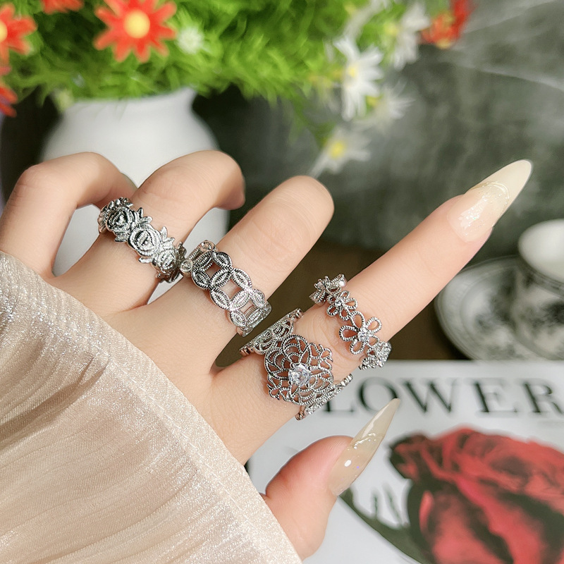 European and American style fashionable and individual lace retro hollowed-out light luxury high-end ring, simple floral and niche index finger ring for women Specification drawing