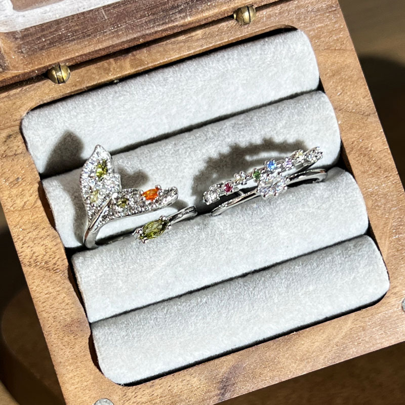 Wholesale light luxury, fashionable and high-end color diamond fishtail opening ring, women's personality, versatile and exquisite design index finger ring Specification drawing
