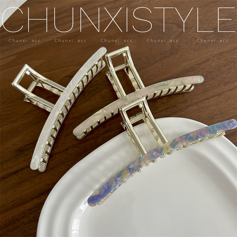 Extra-large size ~ Korean-style acetate hair clips for women's updo hair at the back of the head, with a high-end look. Shark clips for thick hair and elegant style Specification drawing