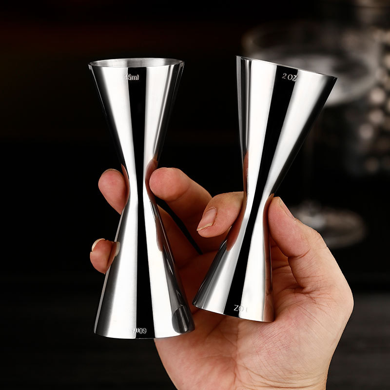 304 stainless steel one-piece measuring cup, ANSI cup, double-head wine measuring vessel, etched pattern, 30/60 straight edge, slanted body, cocktail glass details Picture
