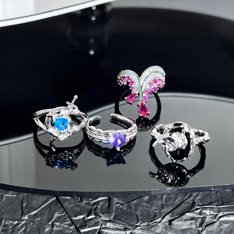 Exquisite white purple diamond heart-shaped water drop zircon ring for women's stone, light luxury and high-end, a niche index finger ring Application Scenario