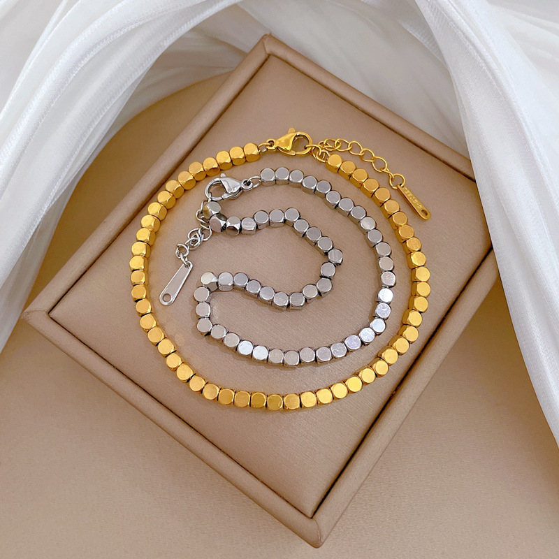 【 All-titanium Steel 】 Dongdaemun, minimalist and cold style box chain bracelet, female Internet celebrity, retro best friend full figure