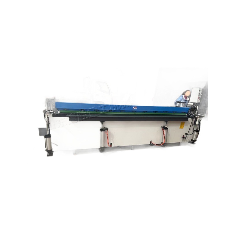 Fully automatic plastic sheet spot welding machine, electric thermoplastic sheet rolling machine, horizontal hot plate welding machine Item Picture